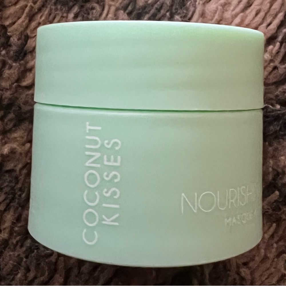 COCONUT KISSES NOURISHING LIP MASK